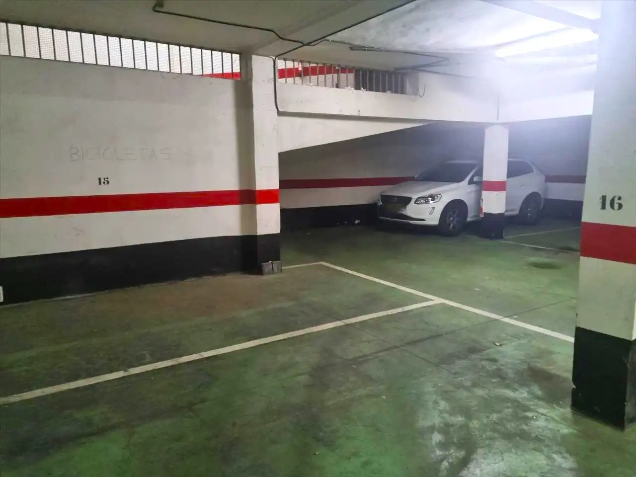 Garaje en venta en DE PALENCIA, Universidad - Las Huelgas
