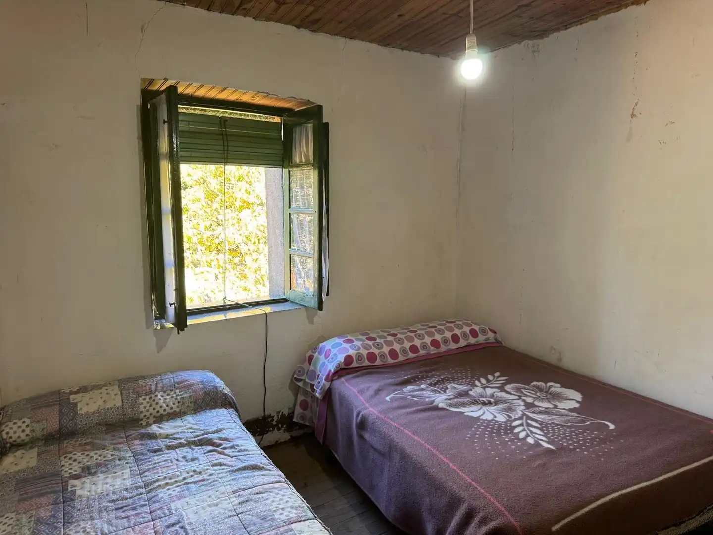 Habitación de Finca rústica en venta en Palacios de Sanabria con Jardín privado, Amueblado y Balcón