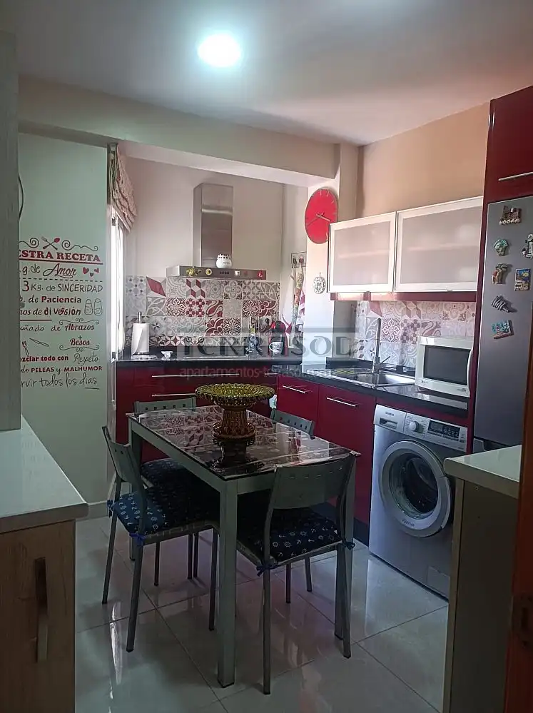 Cocina de Apartamento en venta en Vélez-Málaga con Aire acondicionado, Calefacción y Jardín privado