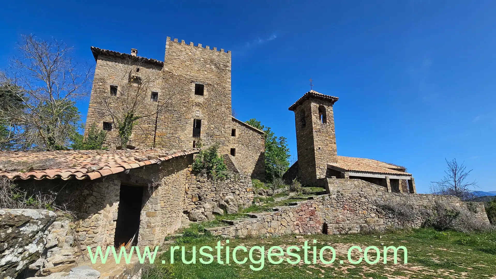 Vista exterior de Finca rústica en venda en Les Llosses amb Jardí privat, Terrassa i Balcó