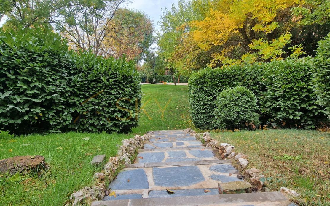 Jardí de Casa o xalet en venda en La Moraleja amb Aire condicionat i Calefacció