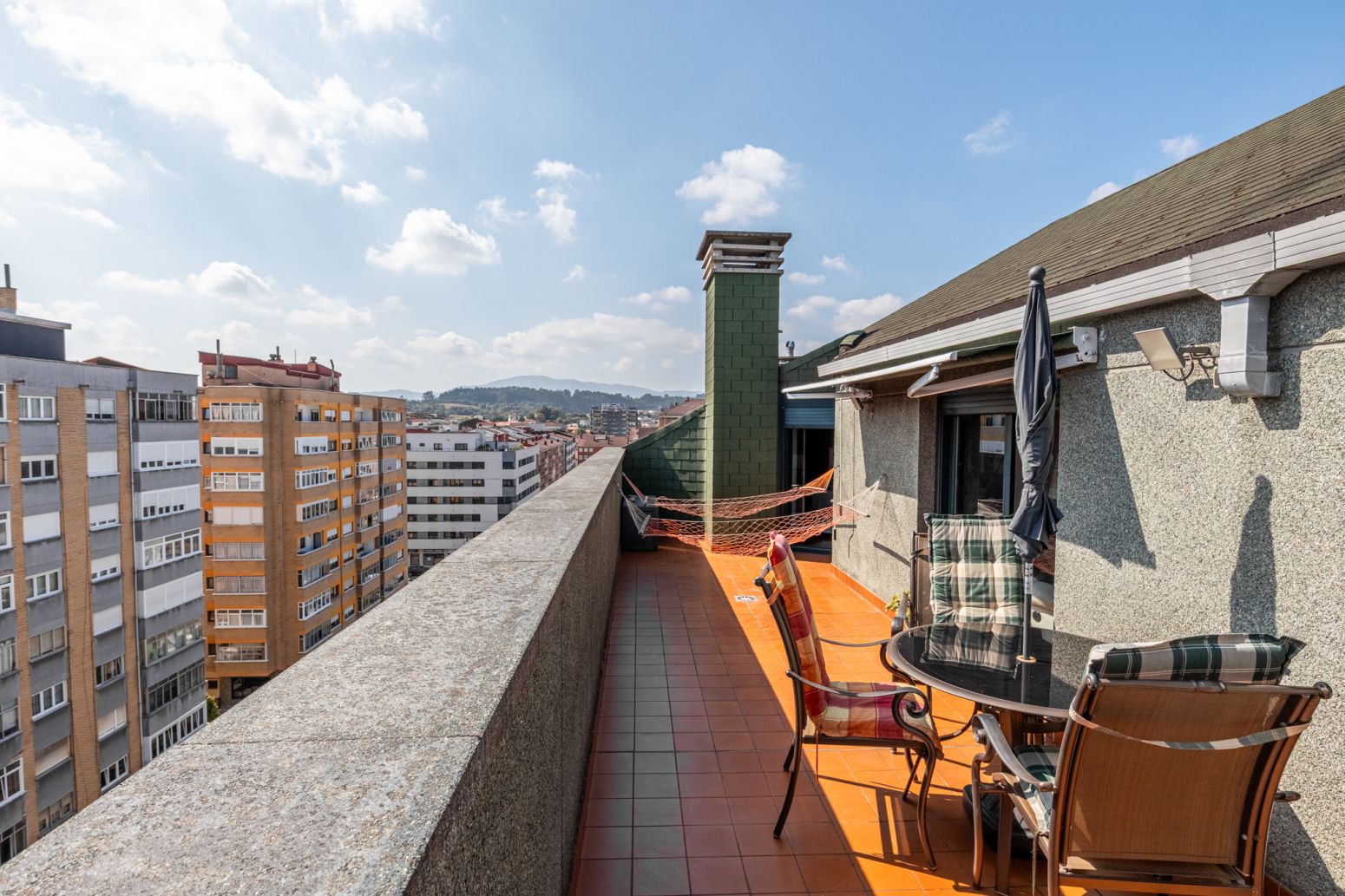 Terrasse von Dachboden zum verkauf in Castrillón mit Heizung, Privatgarten und Parkett