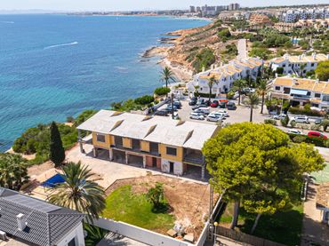 Villa mit Pool zum Verkauf in Orihuela Costa