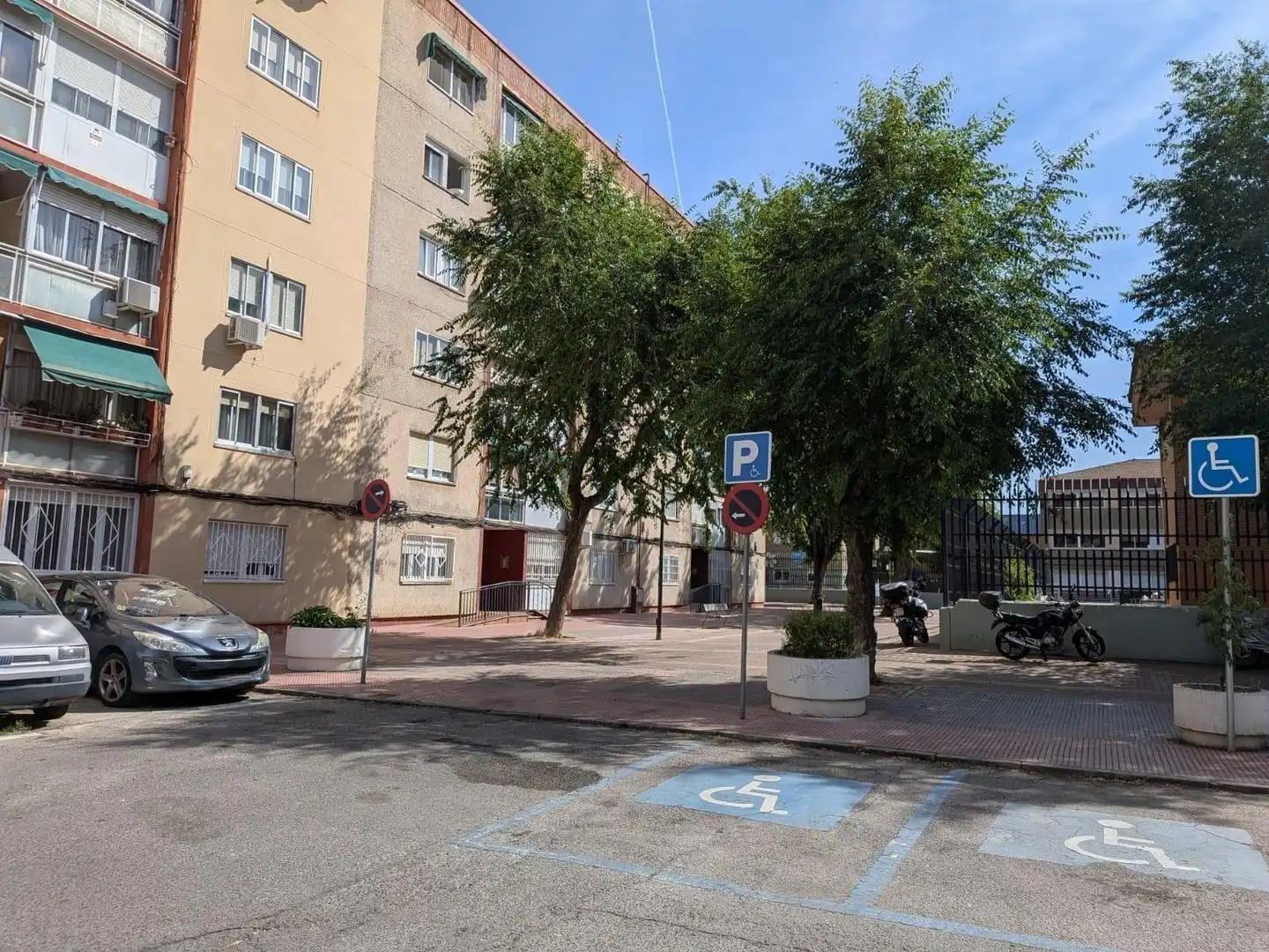 Parking of Flat for sale in Alcalá de Henares  with Heating