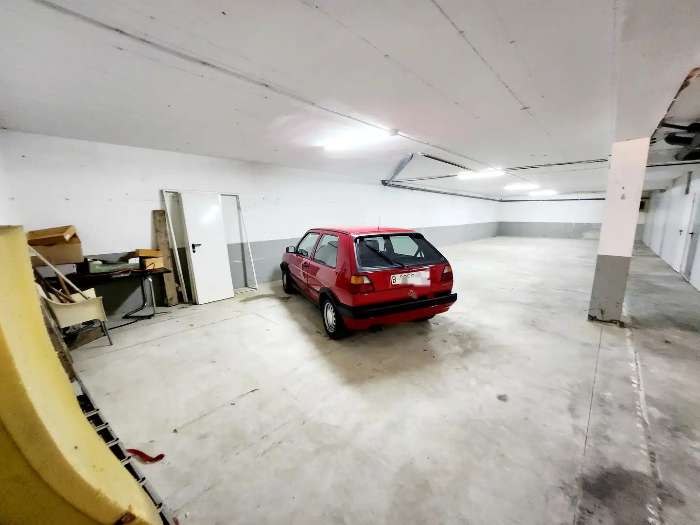 Parking de Finca rústica de alquiler con opción a compra en Esparreguera con Calefacción, Jardín privado y Terraza