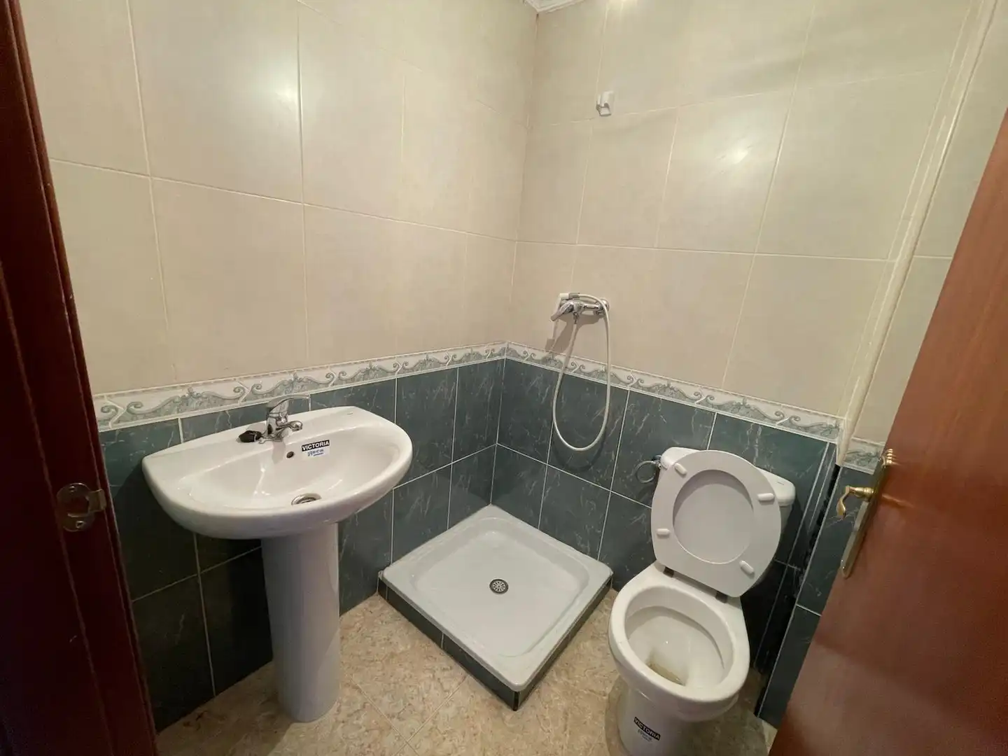 Bathroom of Detached homes for sale in Santa Marta de Magasca  with Heating, Private garden and Terrace