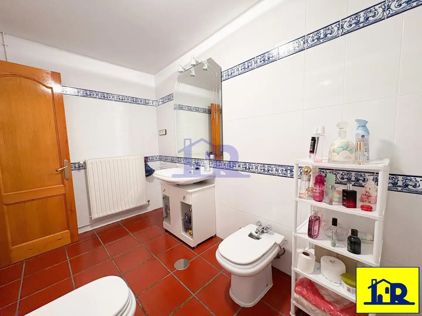 Bathroom of Houses for sale in Fuentes, Cuenca