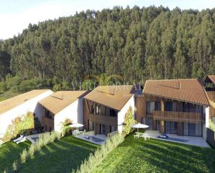 Vista exterior de Casa o xalet en venda en Colunga amb Terrassa i Piscina