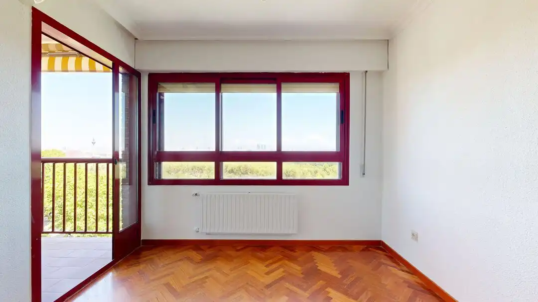 Flat for rent in Madrid  with Air Conditioner, Heating and Private garden