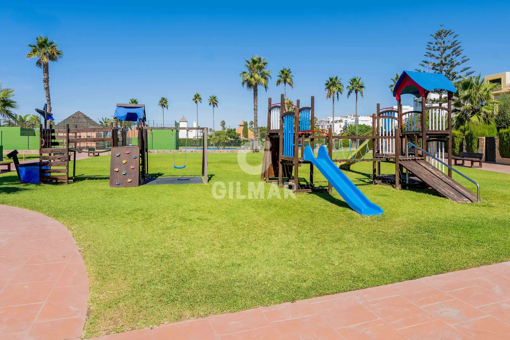 Garden of Attic for sale in Zahara de los Atunes  with Heating, Private garden and Storage room