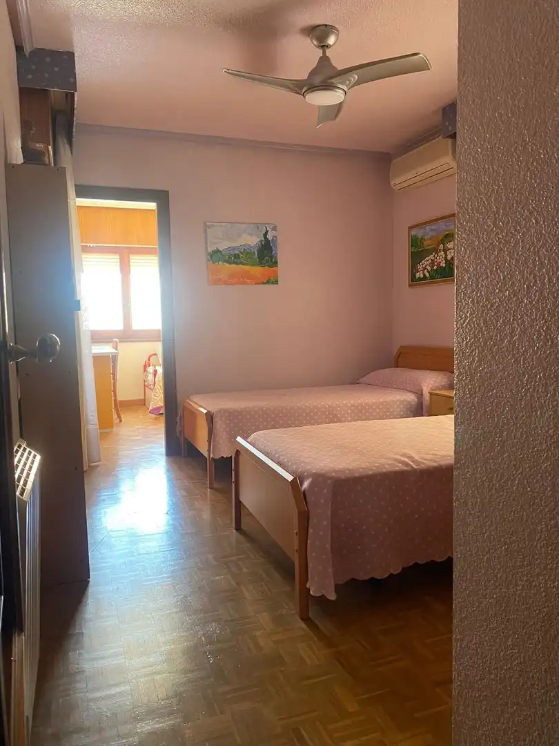Habitación de Casa o chalet en venta en La Nucia con Aire acondicionado, Calefacción y Jardín privado