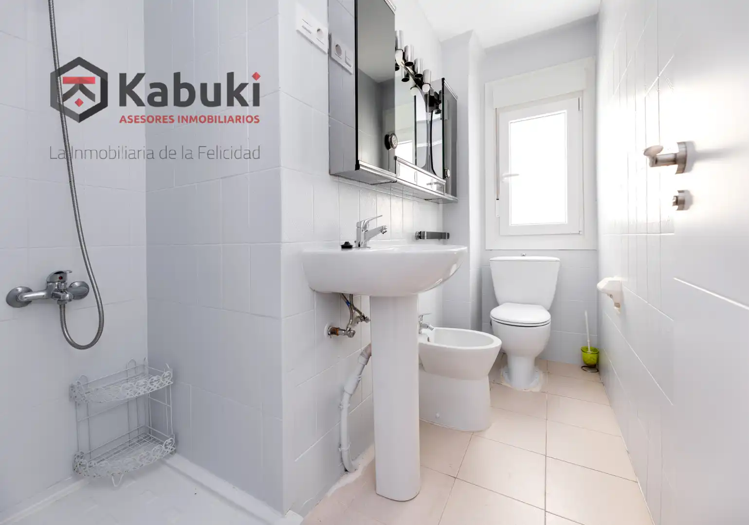 Badezimmer von Wohnung zur Miete in Granada mit Möbliert und Balkon
