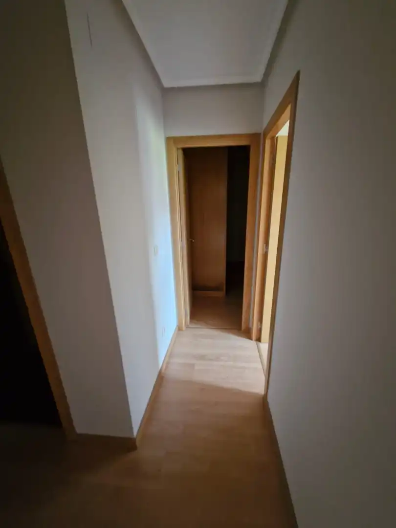 Casa adosada en venda en Barbadás amb Calefacció, Parquet i Traster
