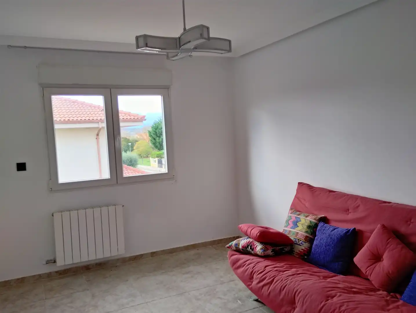 Habitación de Casa o chalet en venta en Medina de Pomar con Calefacción, Jardín privado y Parquet