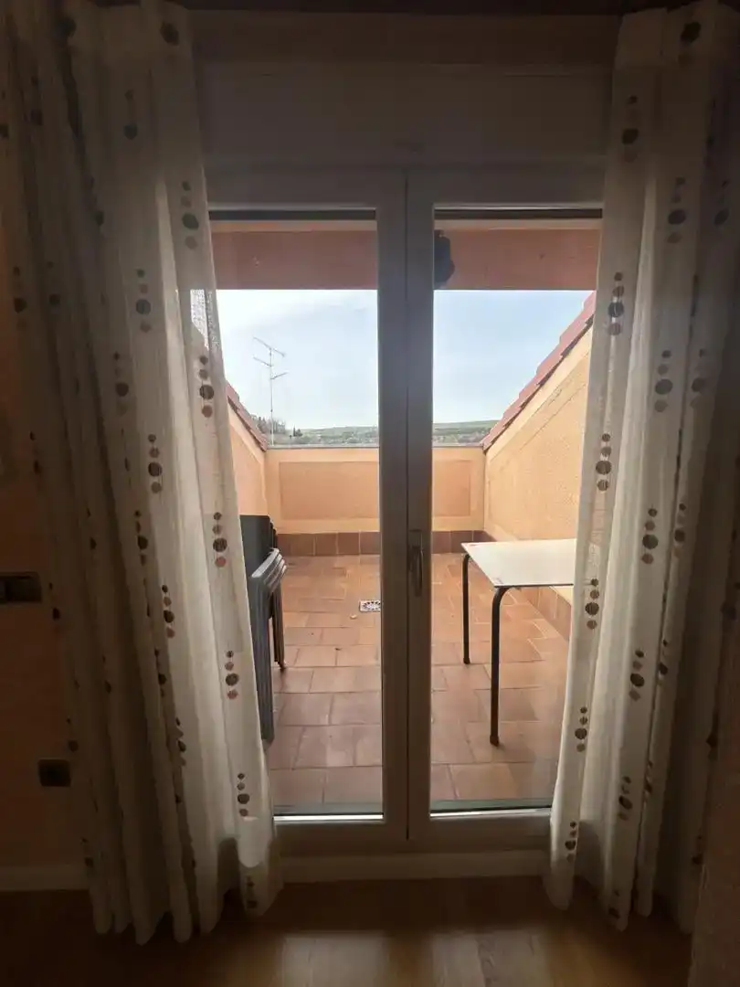 Terrassa de Casa adosada en venda en Segovia amb Parquet, Traster i Balcó