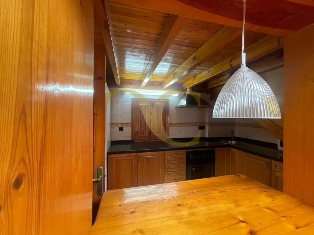 Küche von Dachboden zum Verkauf in Ribadesella mit Heizung