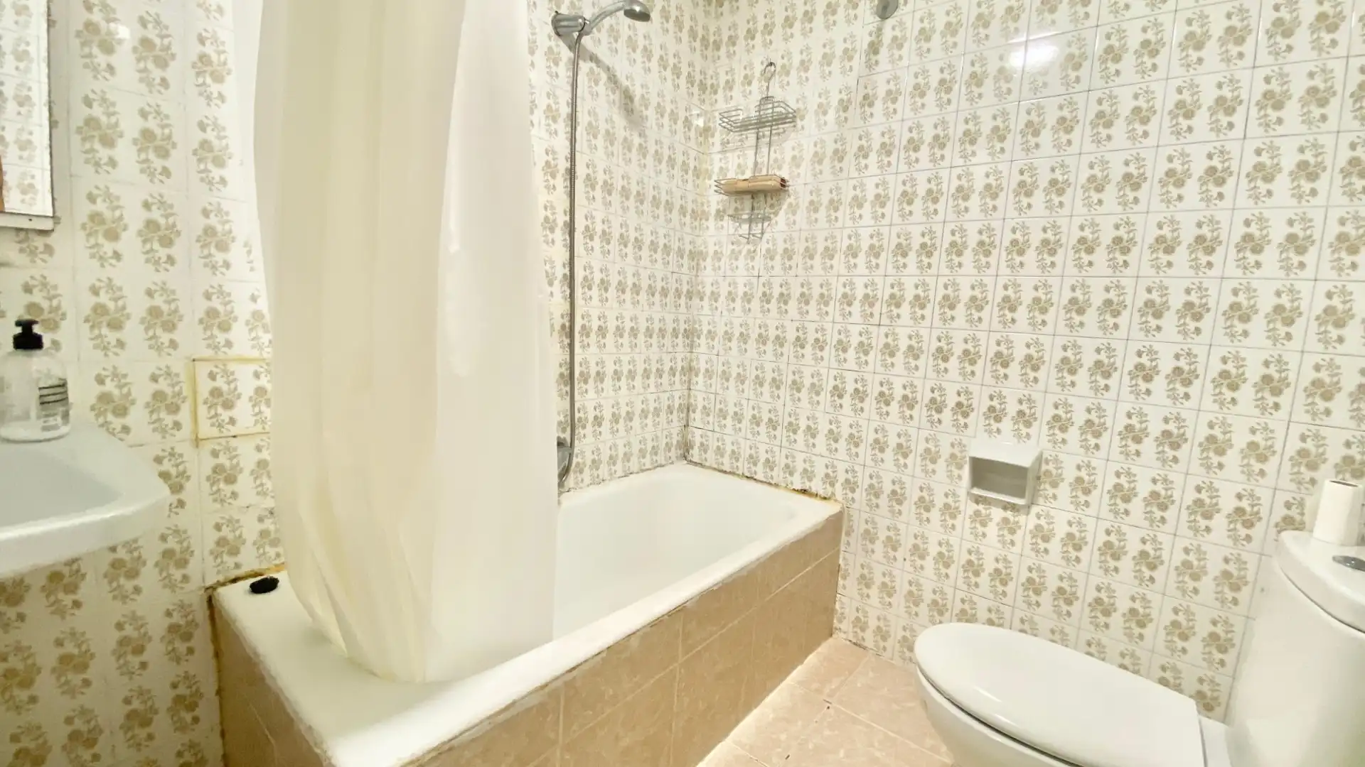 Bany de Apartament de lloguer en Florida - Ciudad de Asís