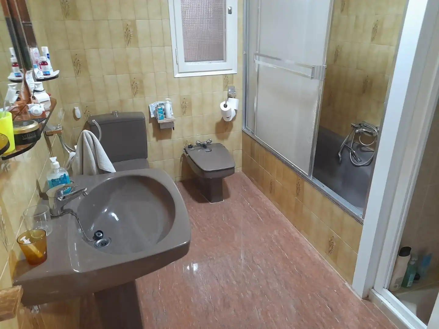 Badezimmer von Haus oder Chalet zum Verkauf in Móra d'Ebre mit Heizung, Privatgarten und Terrasse