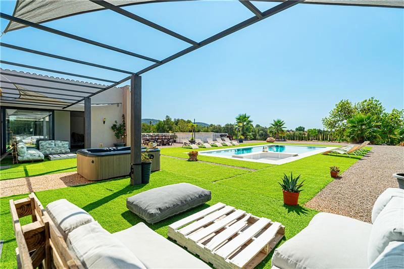 Terrassa de Finca rústica en venda en Llucmajor amb Aire condicionat, Calefacció i Jardí privat