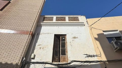AMPLIA CASA DE PUEBLO PARA DERRIBAR