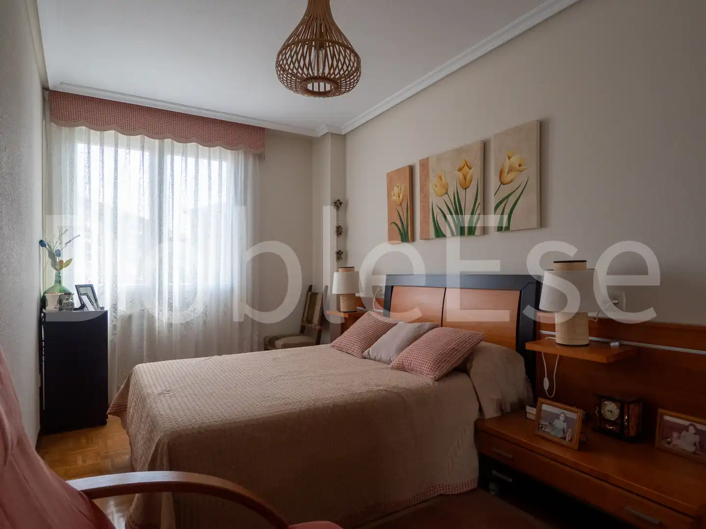 Habitación de Piso en venta en Gijón  con Calefacción, Parquet y Trastero