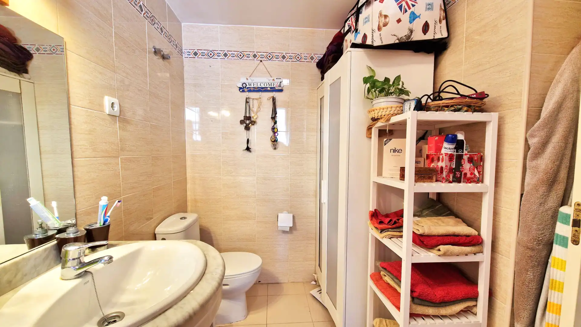 Baño de Casa adosada en venta en Málaga con Aire acondicionado y Terraza