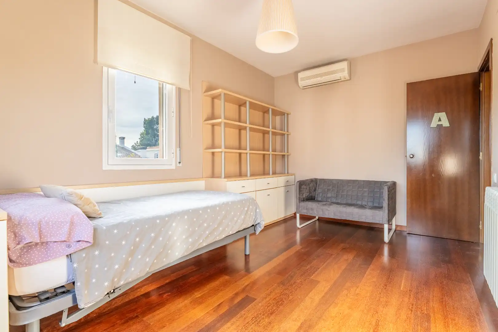 Schlafzimmer von Haus oder Chalet zum Verkauf in Reus mit Privatgarten, Parkett und Schwimmbad