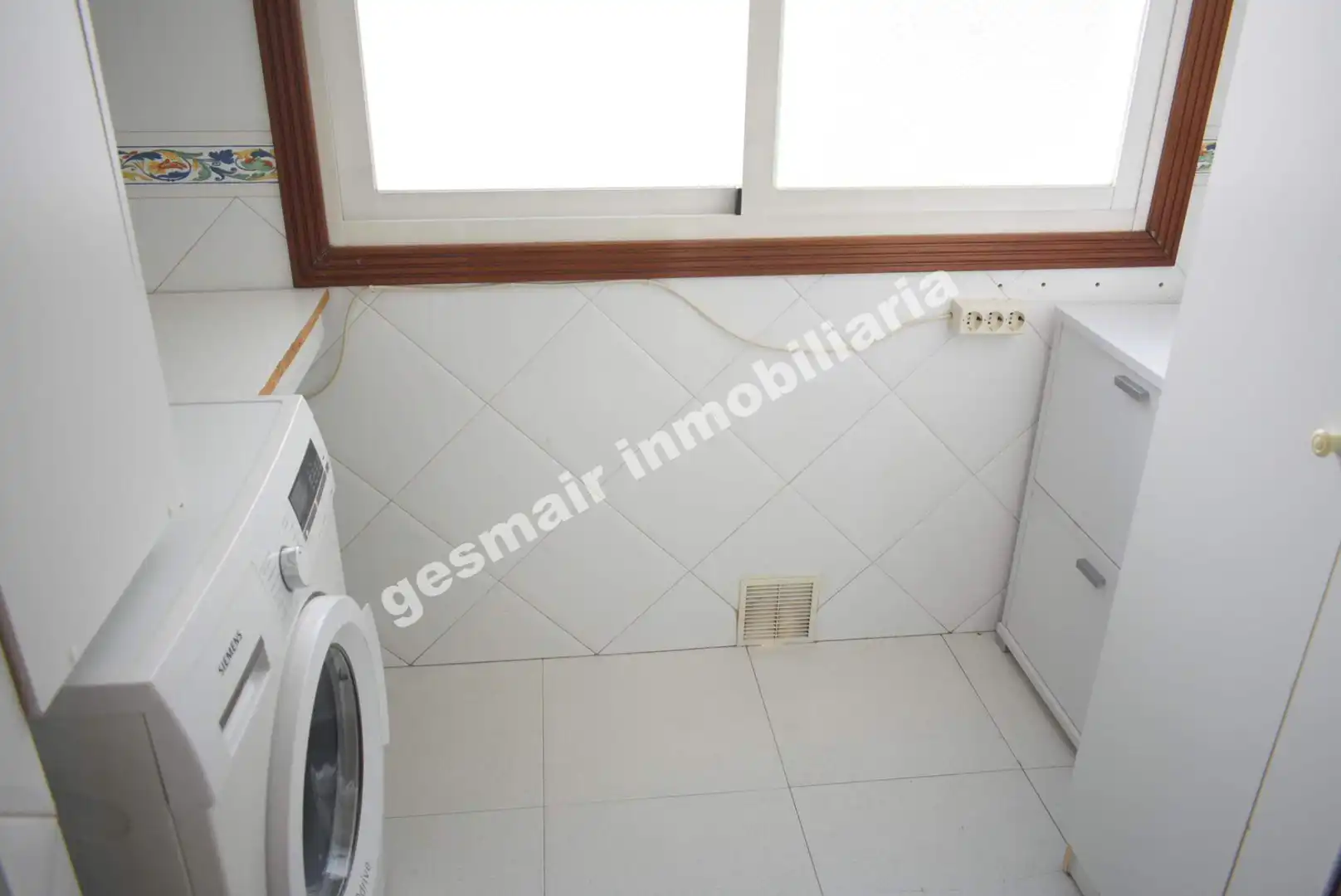 Habitación de Piso de alquiler en Pontevedra Capital  con Calefacción, Parquet y Trastero