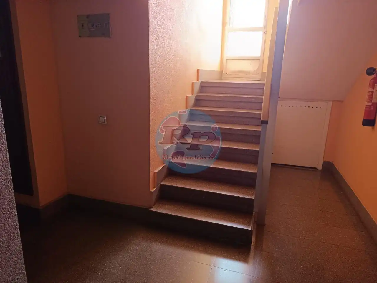 Piso en venta en La Robla  con Parquet