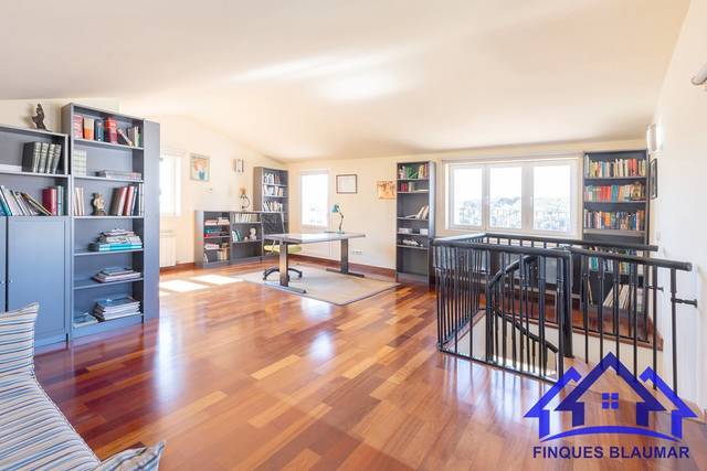 Casa-chalet en Venta en Urbanitzacions