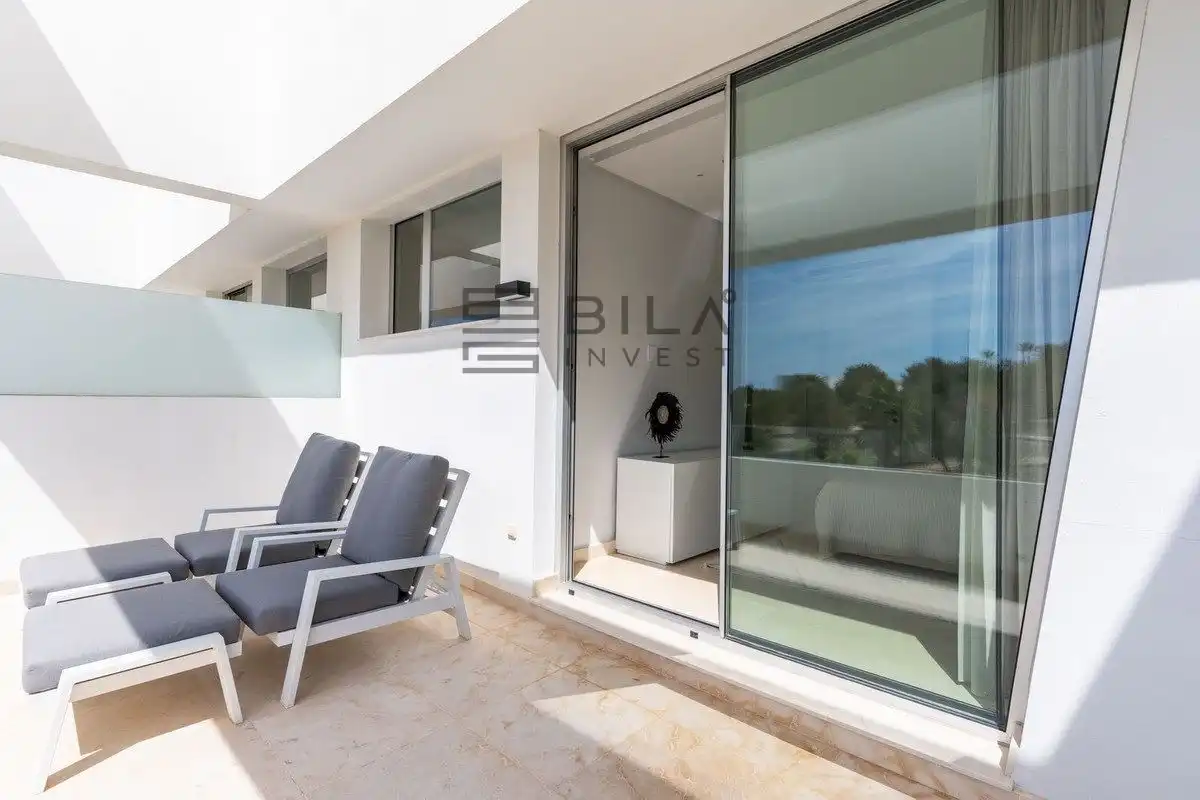 Casa adosada en venta en Las Encinas, Río Real