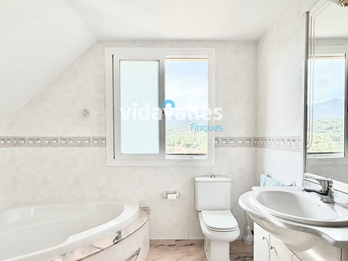 Casa amb terrassa en venda a Carrer del Faig, imagen 33