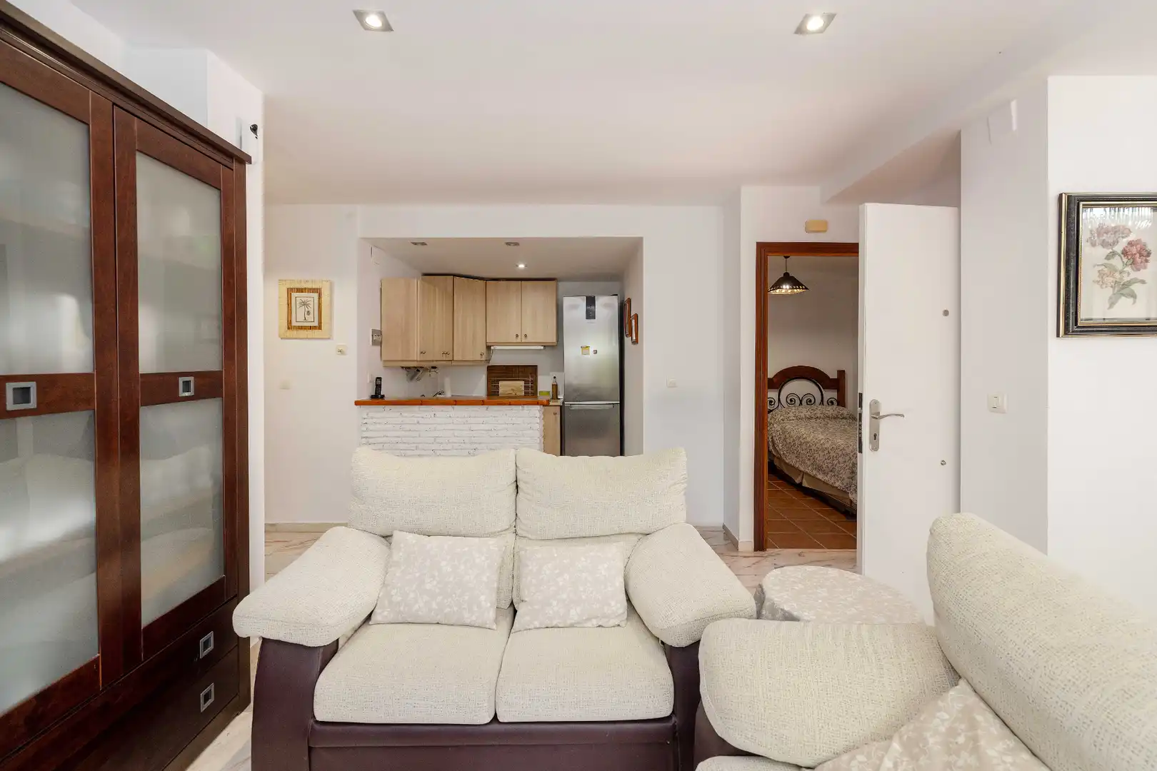 Sala d'estar de Casa o xalet en venda en Málaga amb Aire condicionat, Calefacció i Jardí privat