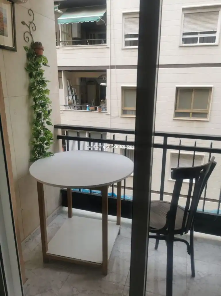 Terraza de Piso para compartir en Alicante / Alacant con Terraza, Amueblado y Alarma