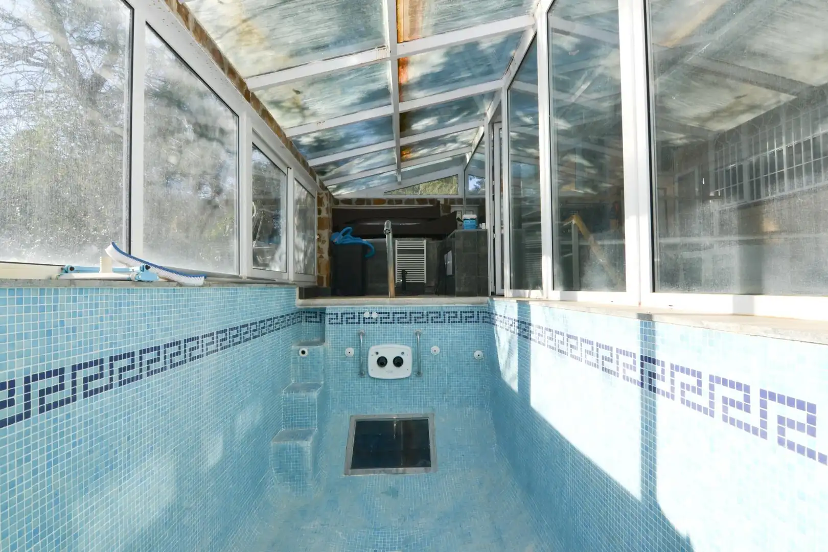 Swimming pool of Houses for sale in Villanueva de la Cañada  with Air Conditioner, Private garden and Terrace