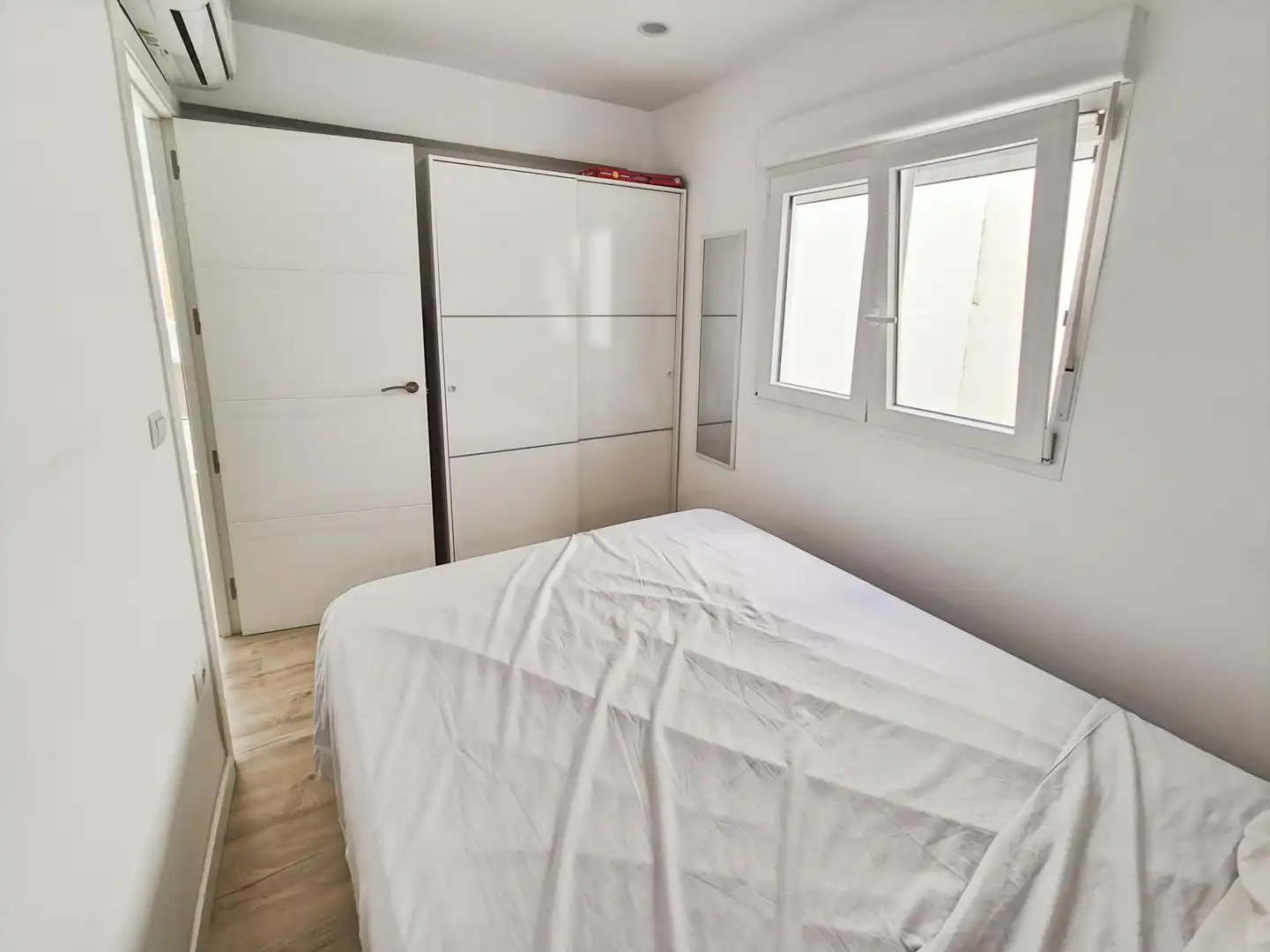 Habitación de Apartamento de alquiler en Sagunto / Sagunt con Calefacción, Amueblado y Balcón