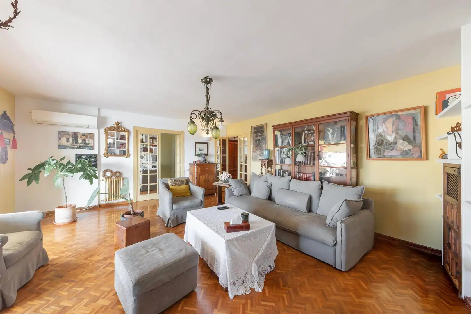Living room of Flat for sale in  Palma de Mallorca  with Air Conditioner, Private garden and Terrace