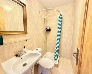 Bathroom of Flat to rent in Fuengirola  with Air Conditioner, Heating and Parquet flooring