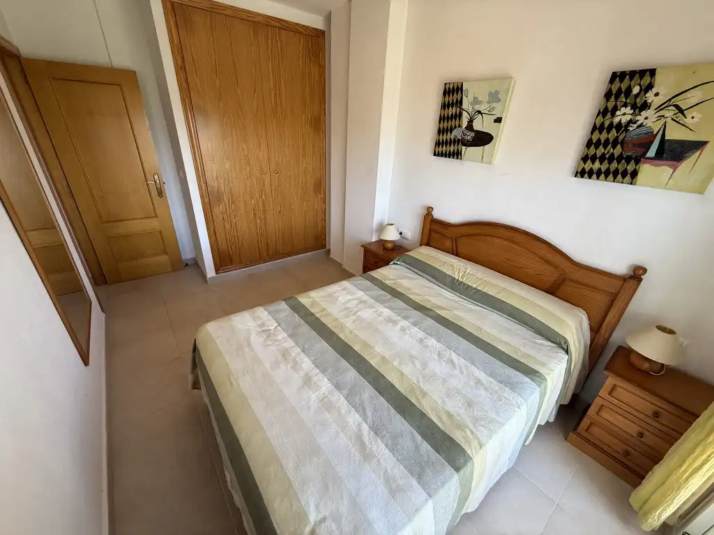 Habitación de Apartamento en venta en La Manga del Mar Menor con Piscina