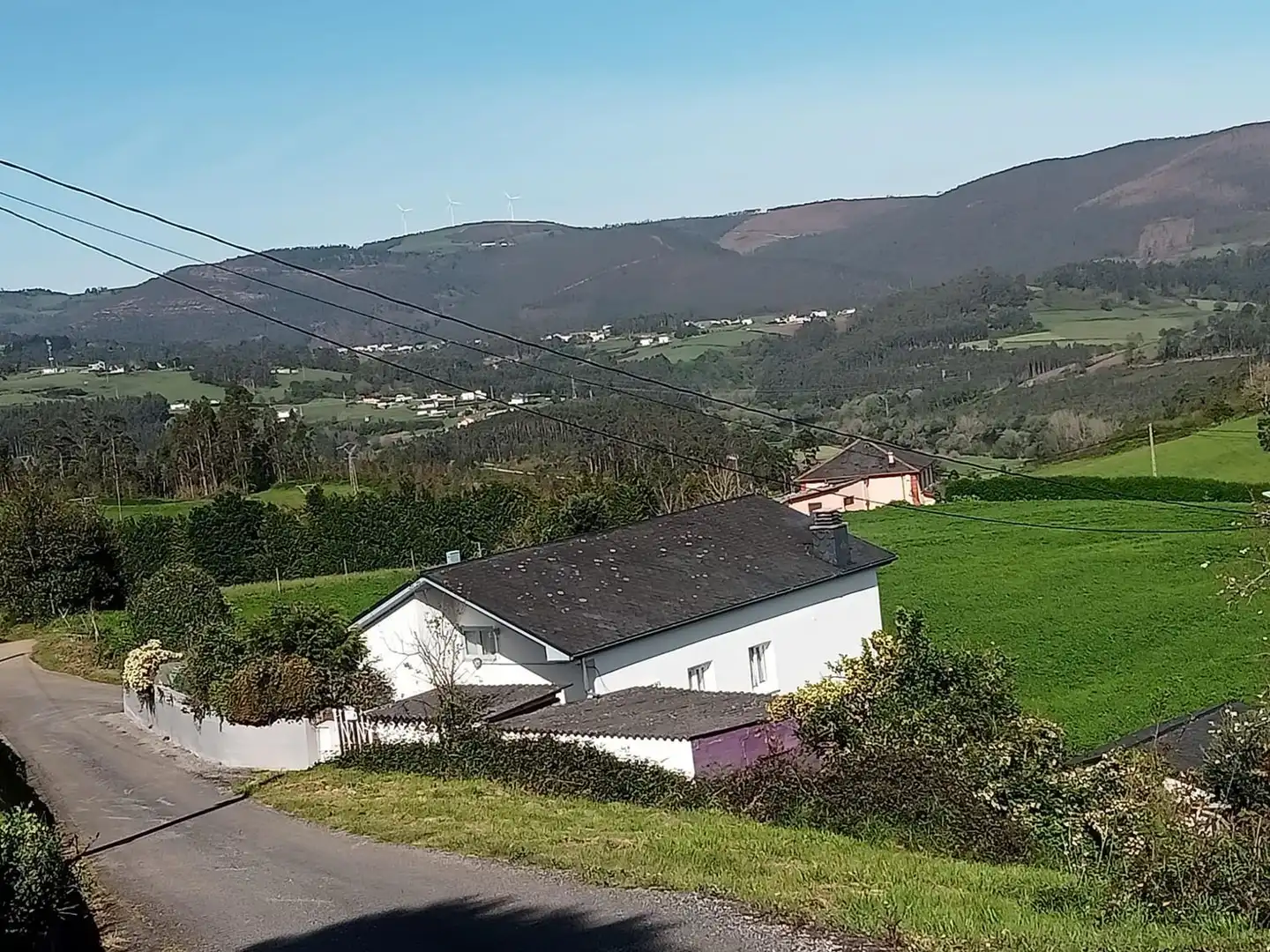 Vista exterior de Casa o chalet en venta en Navia con Terraza, Trastero y Piscina