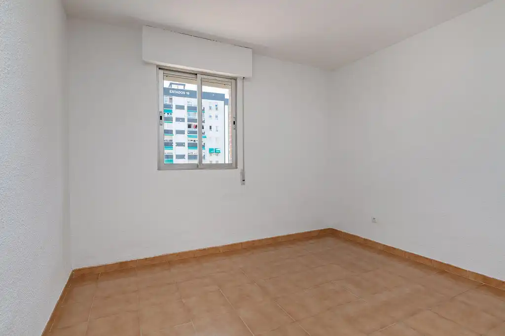 Flat for sale in C/ Argentina , Centro