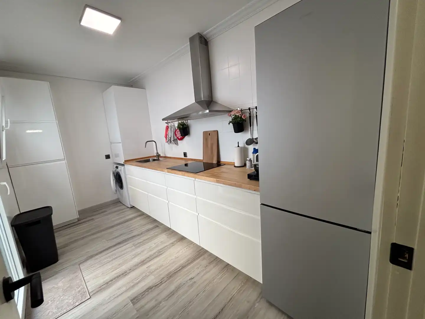 Cocina de Casa adosada en venta en Mairena del Aljarafe con Jardín privado, Parquet y Terraza