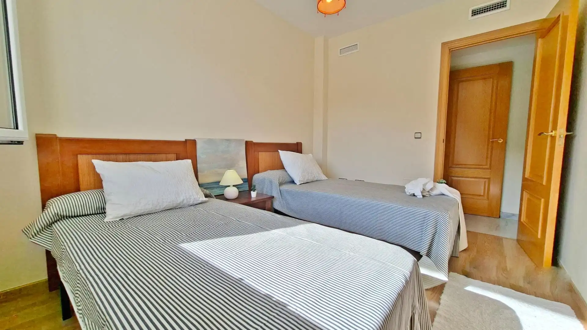 Habitación de Apartamento en venta en Carboneras con Jardín privado, Terraza y Alarma