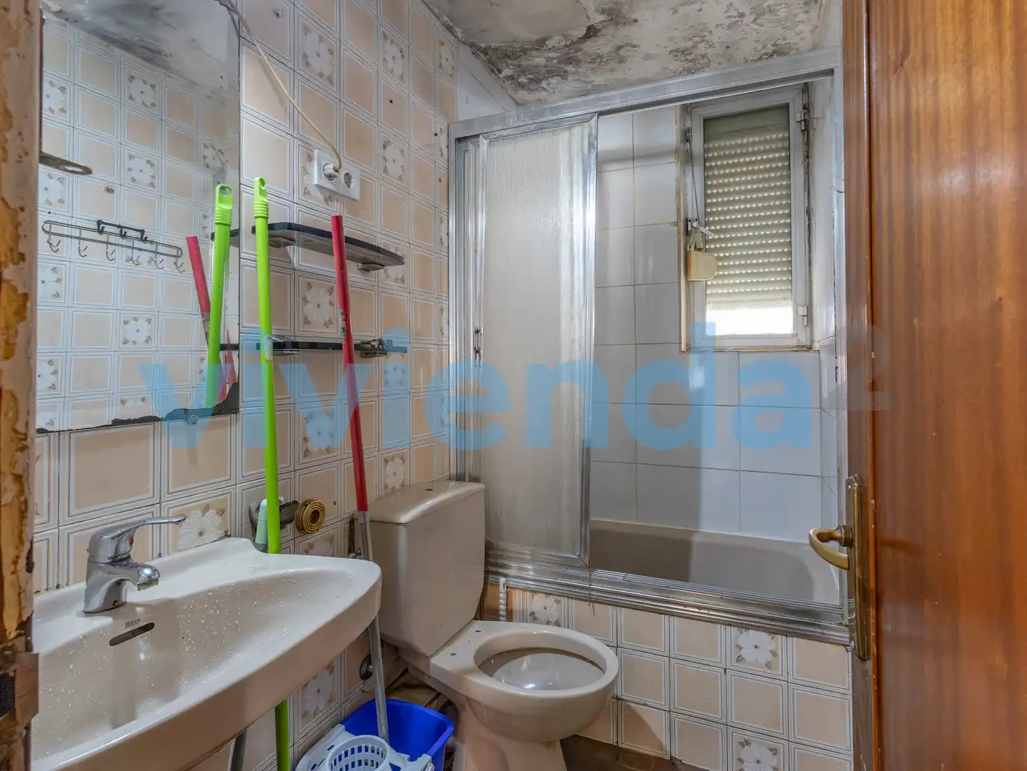 Bathroom of Flat for sale in Madrid  with Air Conditioner