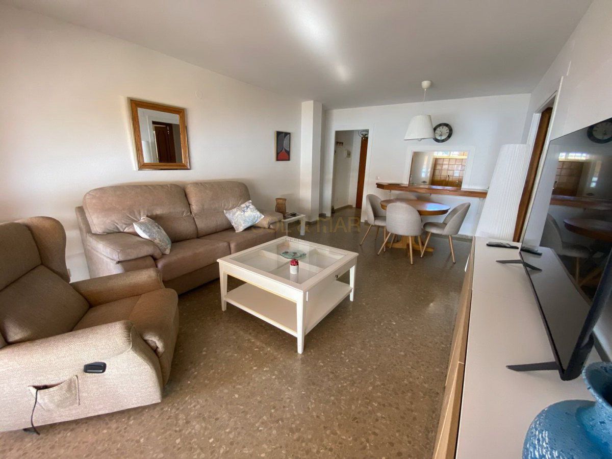 Sala d'estar de Pis de lloguer en Torremolinos amb Aire condicionat, Terrassa i Piscina comunitària