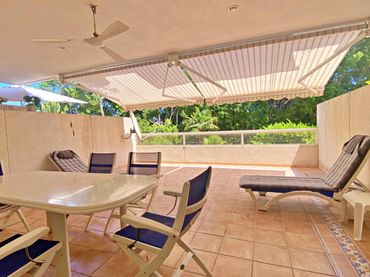 Ground floor with pool for sale in Playa de San Juan - El Cabo de las Huertas