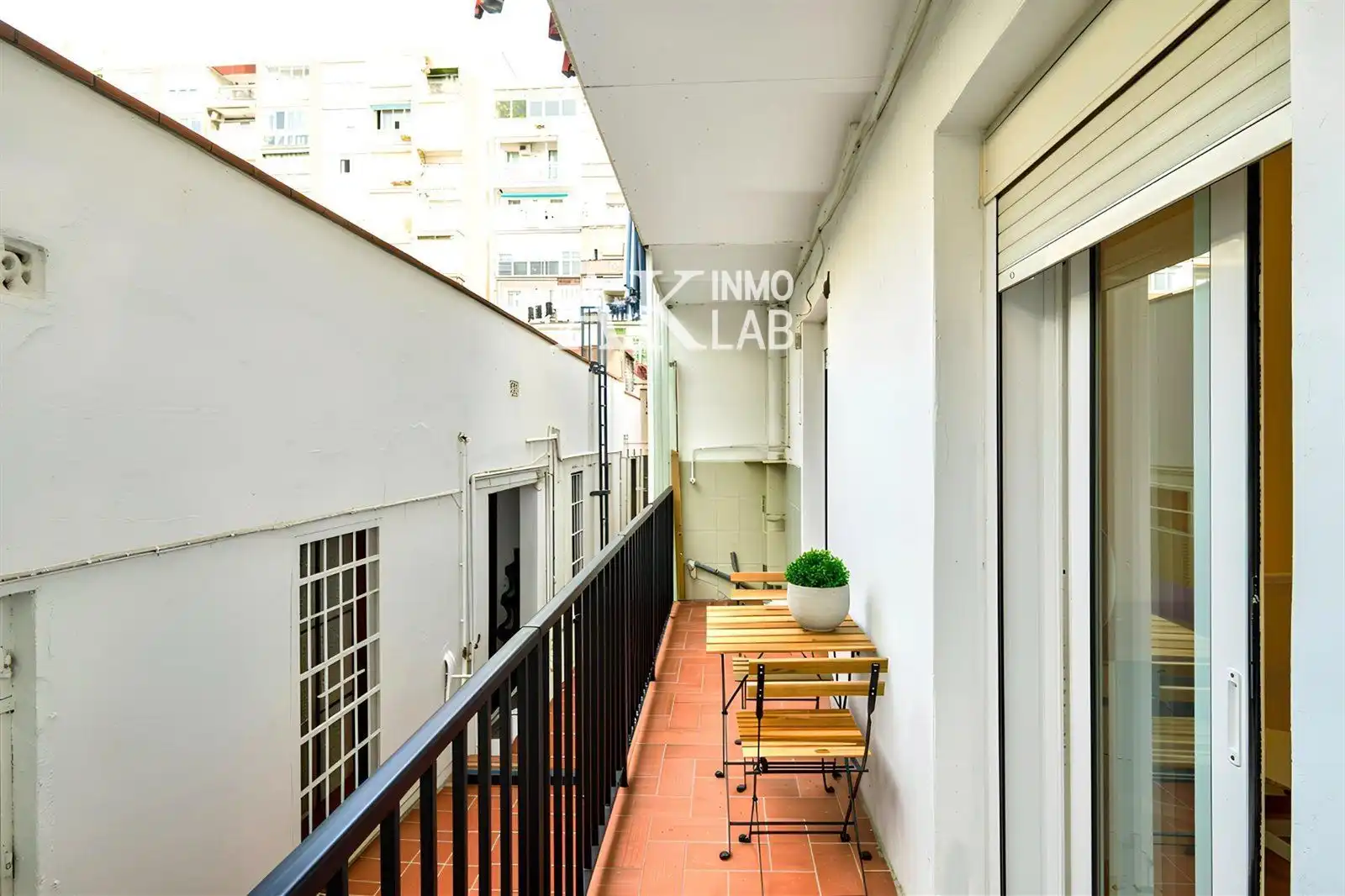 Balcony of Apartments for sale in Barcelona  with Air Conditioner, Terrace and Furnished