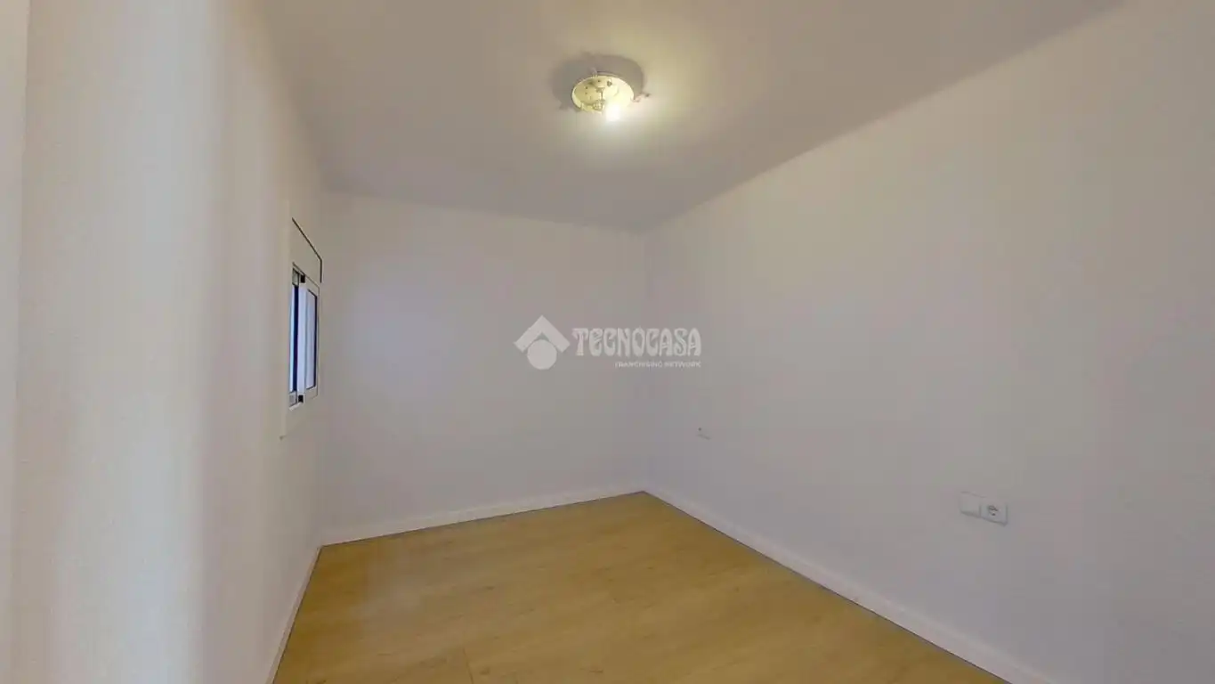 Bedroom of Flat for sale in Ripollet