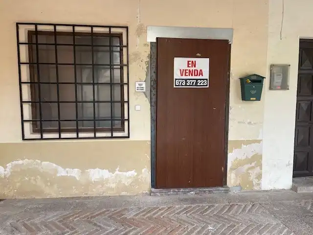 Casa adosada en venda a Belchite