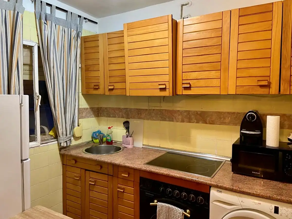 Kitchen of Flat for share in Madrid  with Air Conditioner, Heating and Furnished
